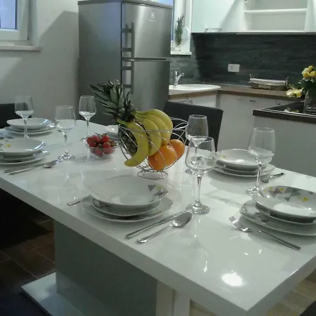 Apartment Dujic With Hot Tub *