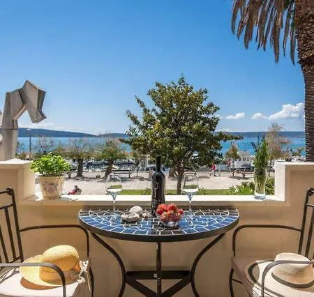 Dujic With Hot Tub Kastela